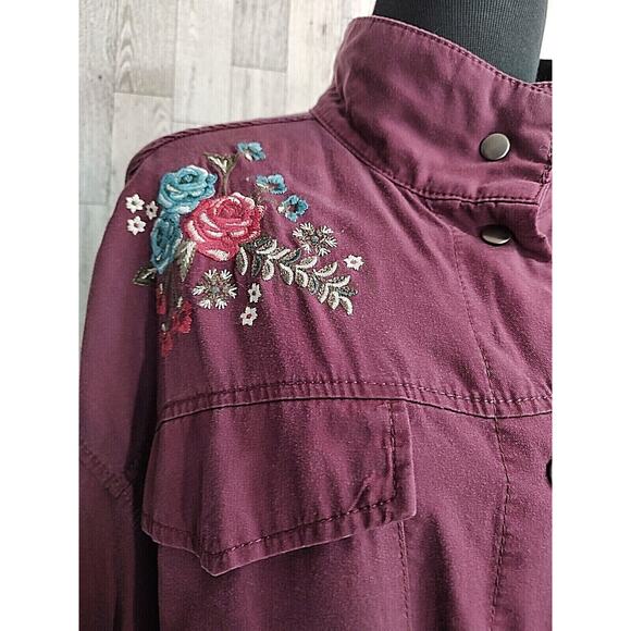 Fourteenth Place Women's wine color w/ embroidery lightweight jacket Size Large - Picture 5 of 12